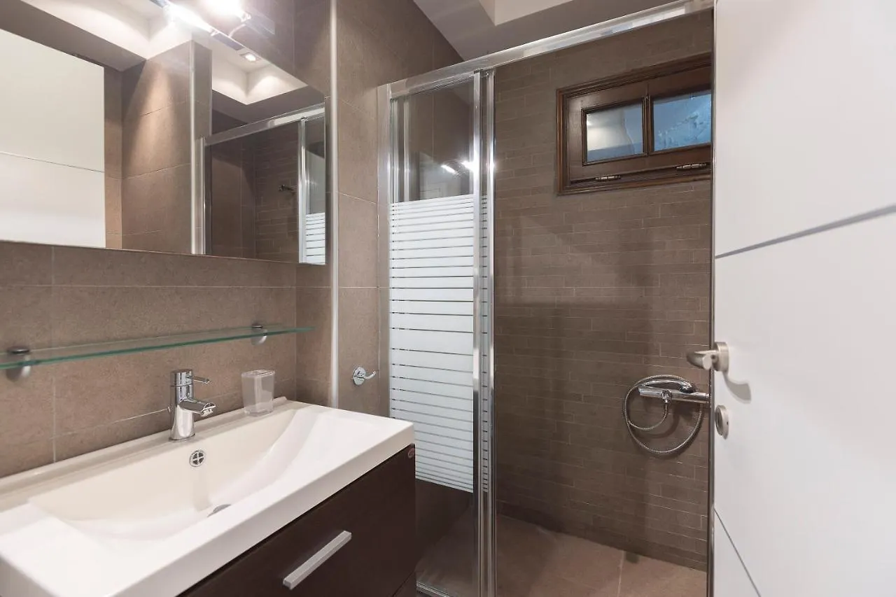 Coconut & Vanilla & Pineapple Pool Apartments #Feelslikehome Kriopigi